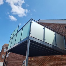 Tapered Walkout Balcony with Privacy Screening [Surrey]